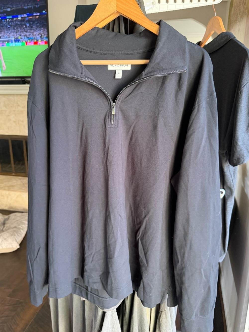 NORDSTROM MENS QUARTER ZIP BLACK (XL)